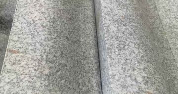 酒泉芙蓉白S型拉丝面路沿石