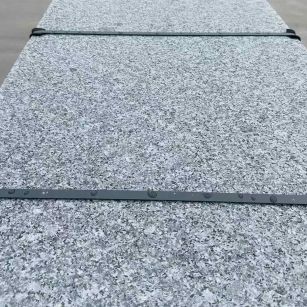 酒泉 芝麻黑火烧面毛板，条板，半成品