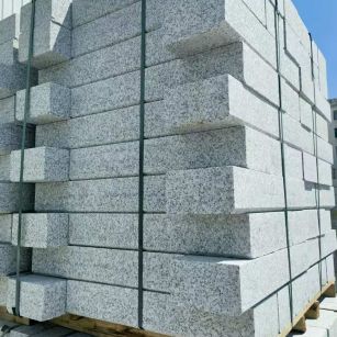 酒泉 路沿石颜色均匀、尺寸标准