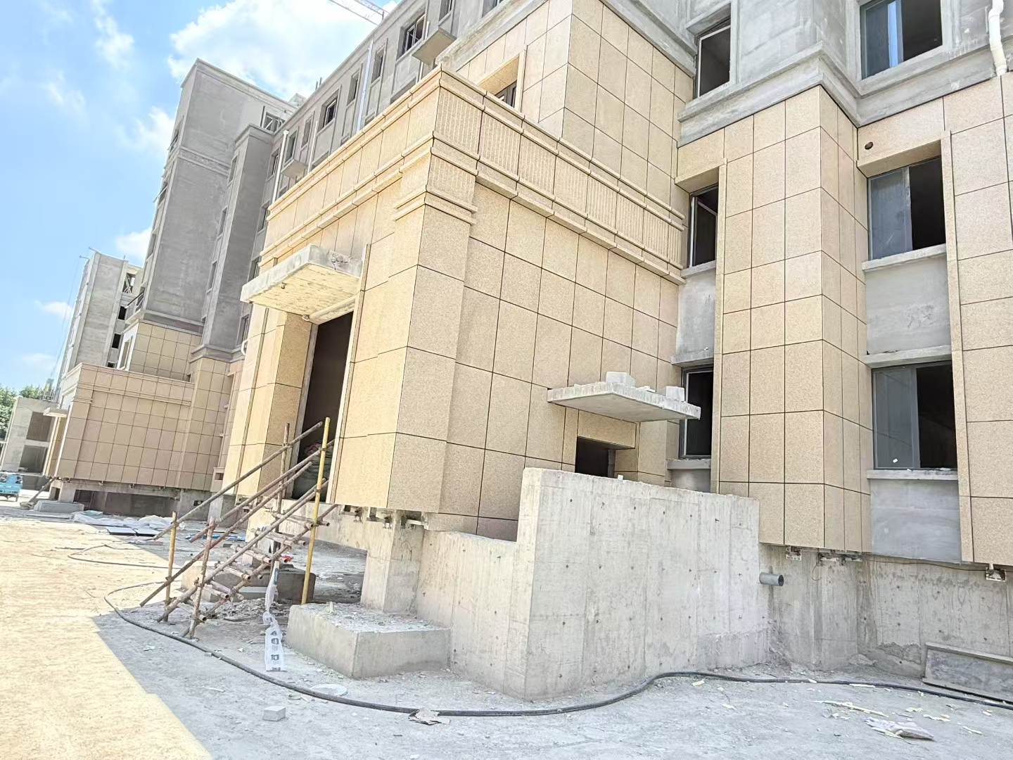 酒泉 黄金麻干挂，工地实拍