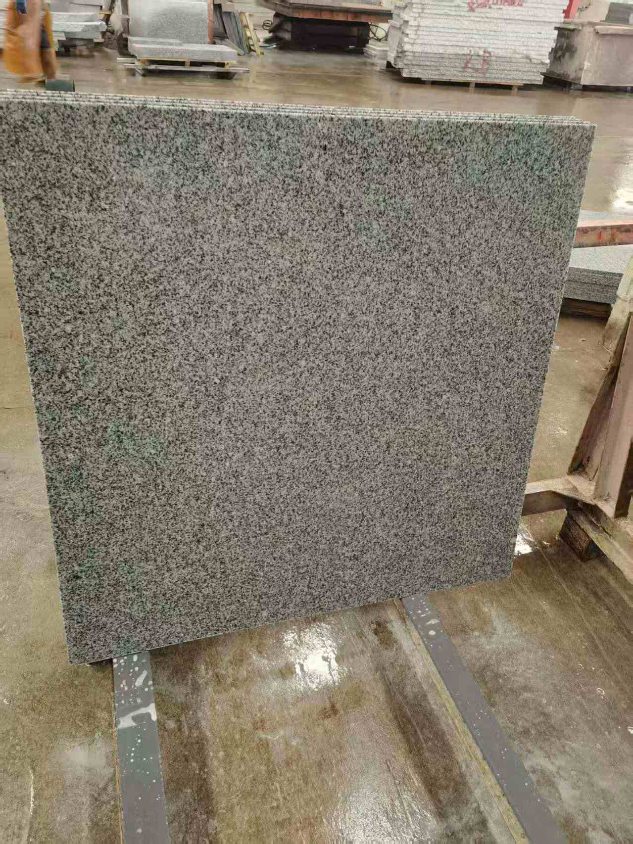 酒泉 芝麻白光面900*900，高地铁标准