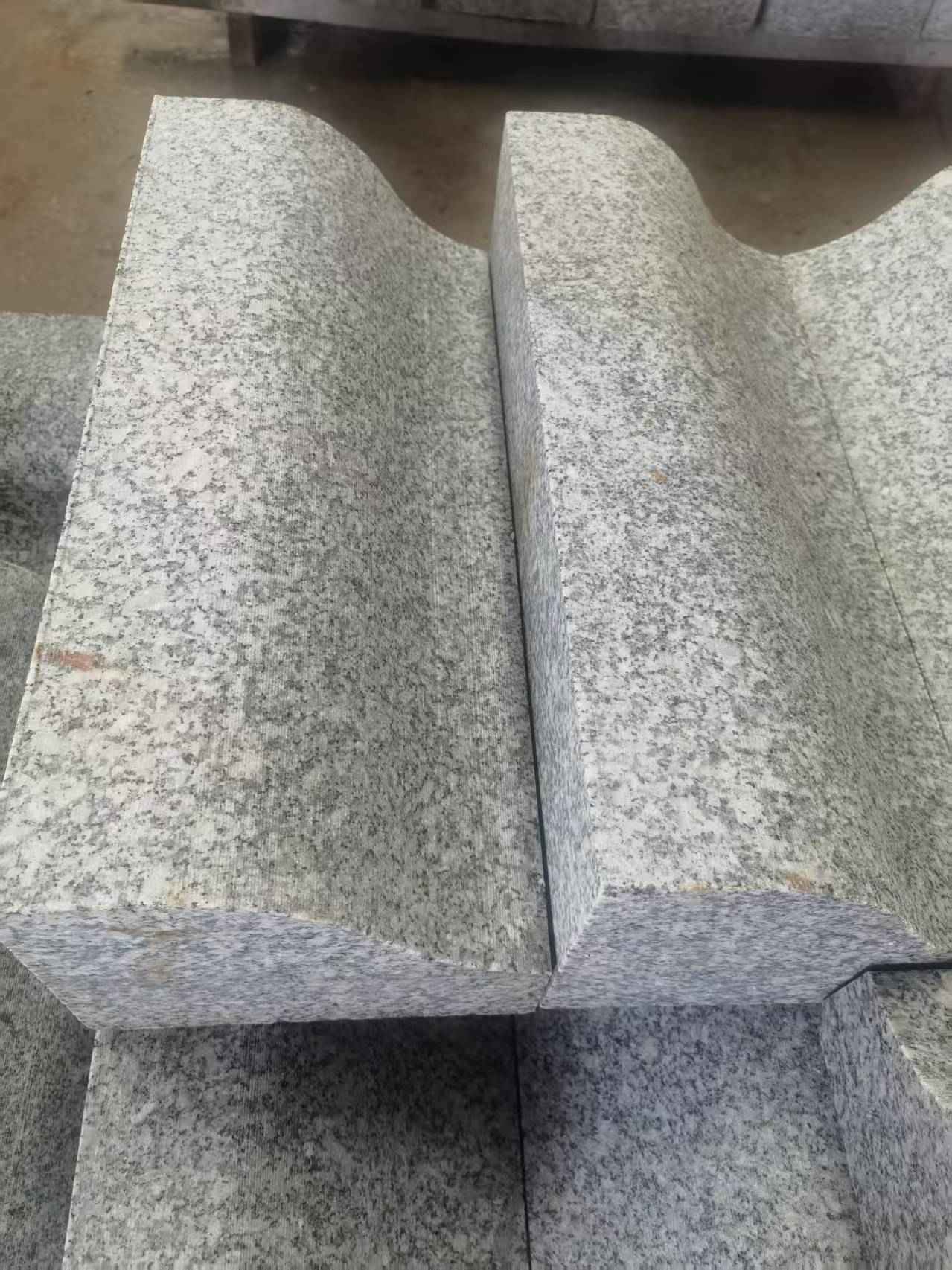 酒泉芙蓉白S型拉丝面路沿石